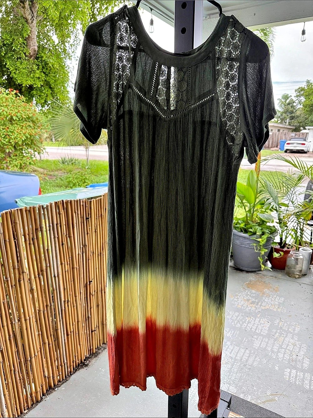 Natura Color Block Lace Maxi Dress in Green & Yellow Small